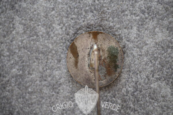 giornata delle due croci distintivo fascista fiori retro