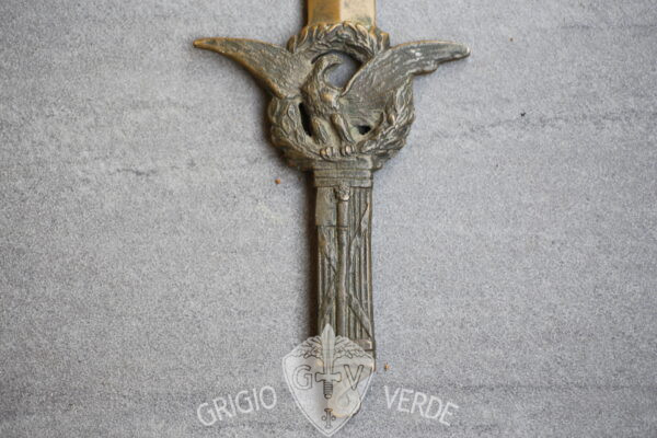 Tagliacarte in bronzo fascista officine Cipriani -Baccani & C. Firenze manico sx
