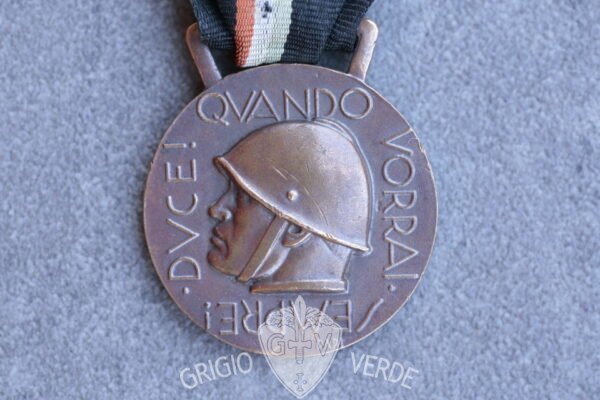 medaglia milizia divisione Tevere duce
