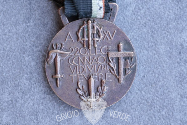 medaglia milizia divisione Tevere rovescio