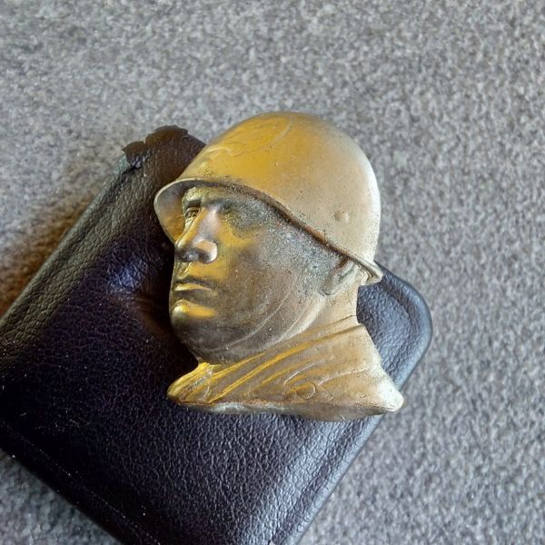 Distintivo Fascista propaganda Benito Mussolini Duce