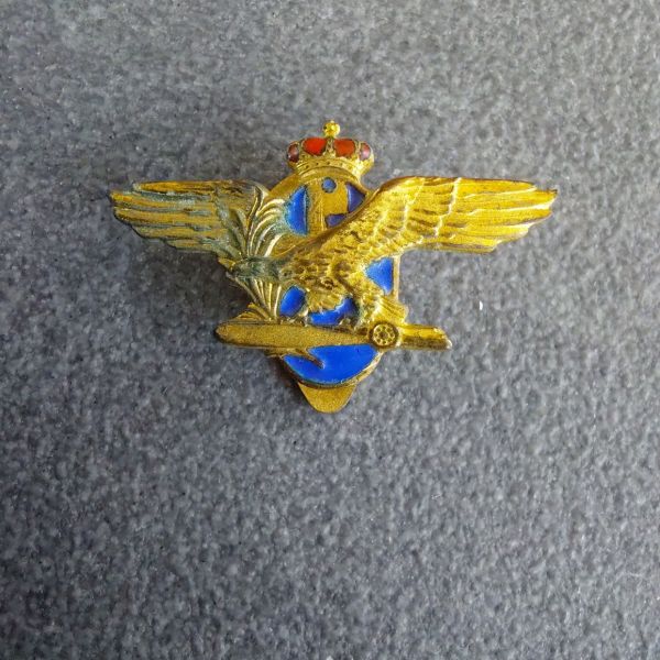 Distintivo Fascista A.N.F.C.M.A. Associazione Nazionale Famiglie Caduti Aeronautica e Mutilati del Volo