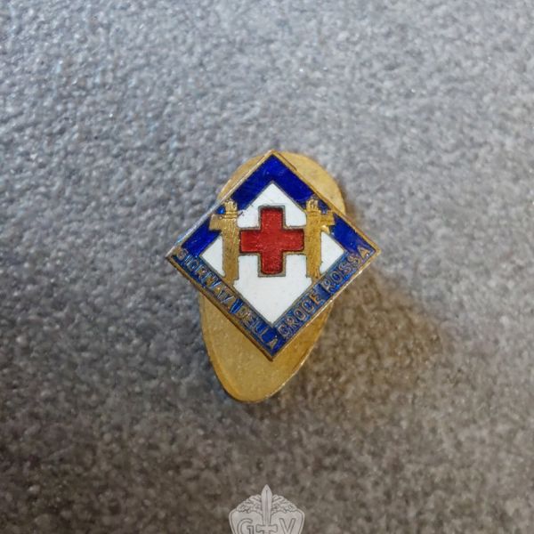 Distintivo Fascista giornata della croce rossa CRI
