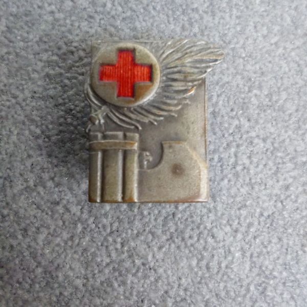 CRI Croce Rossa Italiana distintivo fascista